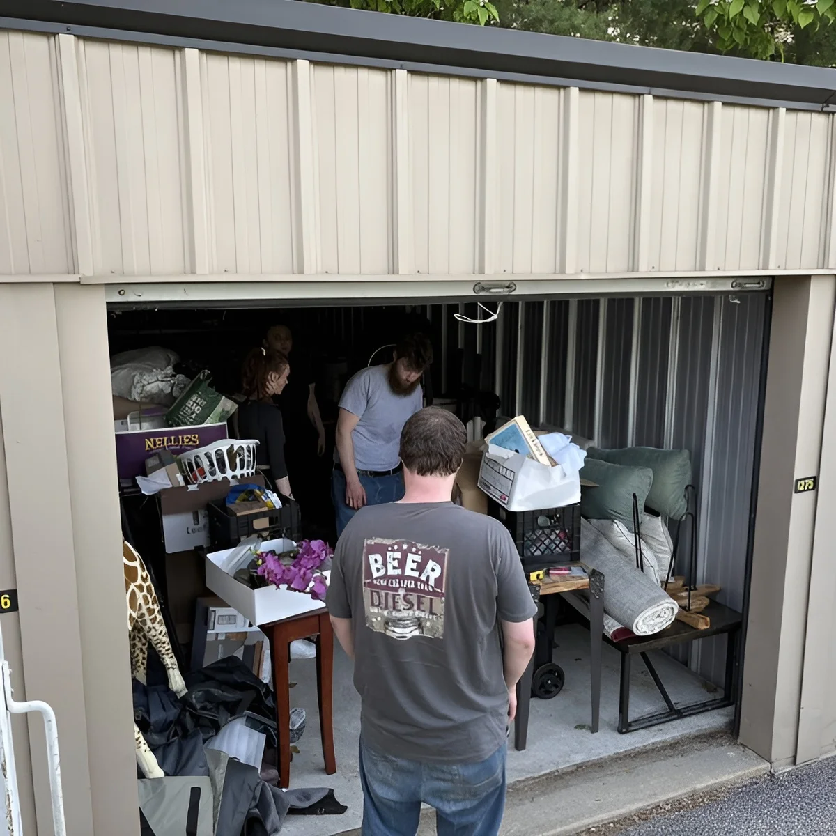 Image showing an organized home cleanout planning process.